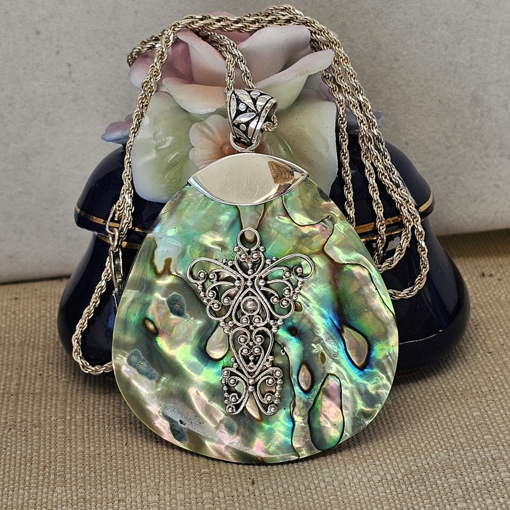Suarti Abalone 925 Sterling Silver Necklace on Sterling Chain - Picture 2 of 13